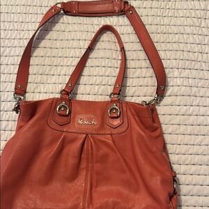 Coach shoulder bag, salmon color